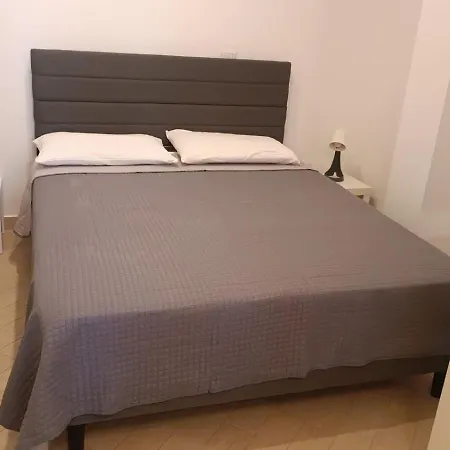 Laterza - Terra Di Apartamento